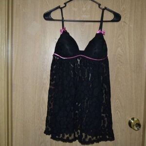 NWOT Linea Donatella Black lace 2-piece Feminine Sexy Lingerie set